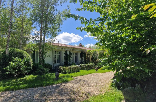 Wonderful Villa close to Beaches, golfs, best restaurants, near France
