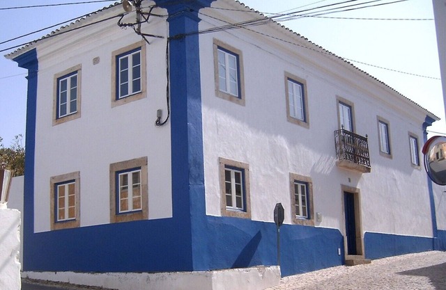 Wonderful Villa with pool, gardens, near Óbidos.