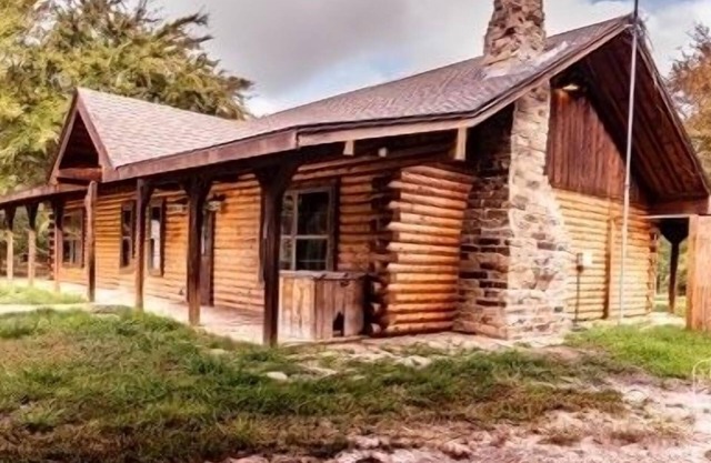 Wood Cabin in the wilderness at Bonham, Texas