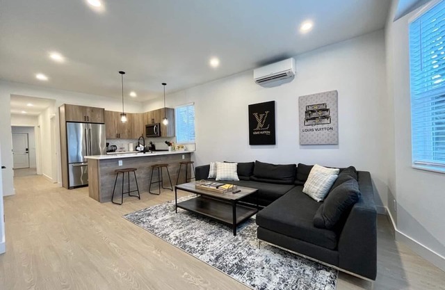 Wow! Sleek & Stylish 2BD Townhouse Duplex