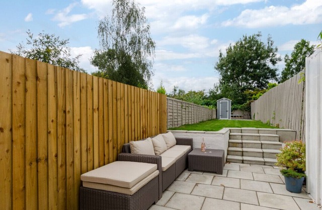 Y Bwthyn - Two Bedroom House, Sleeps 4