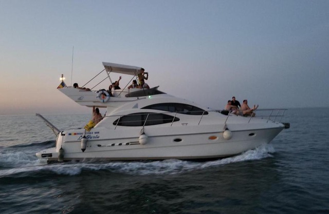 Yacht Azimut 42 - La Perla