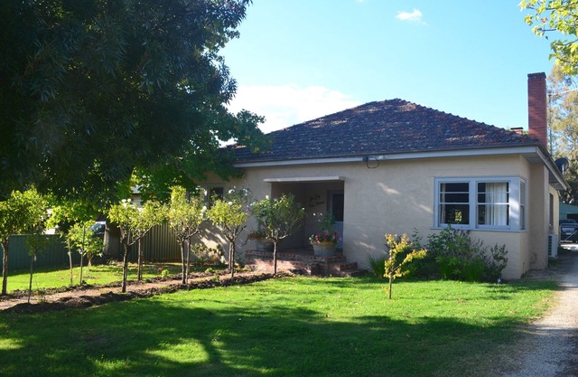 Yea Fig Tree House. Three bedroom plus study comfortable family home.