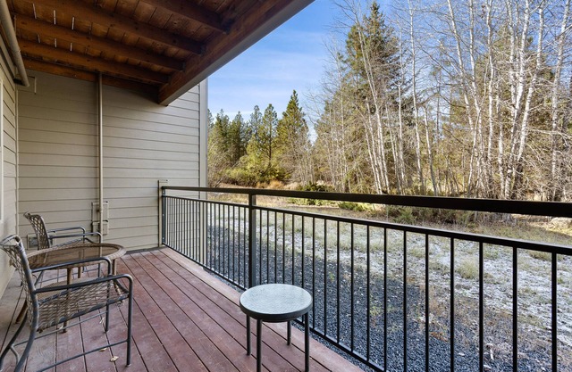 Year Round Community Swimming & Hot Tub, Fireplace, Close to Bachelor