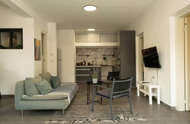 Yishcon Luxury Apartment By Nimizz