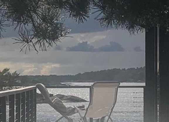 Yksityinen saari ulkomerellä!