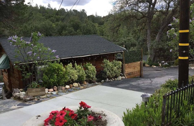 Yosemite Creekside Cottage Oakhurst - Bass Lake Pets OK