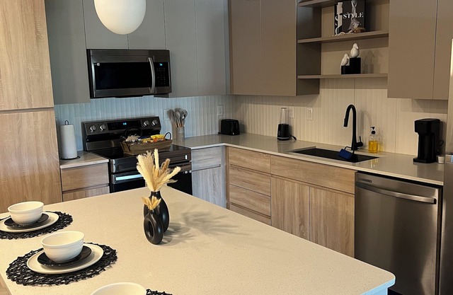 Your Best Vacation Stay With Top Tier Amenities near all Theme Parks!