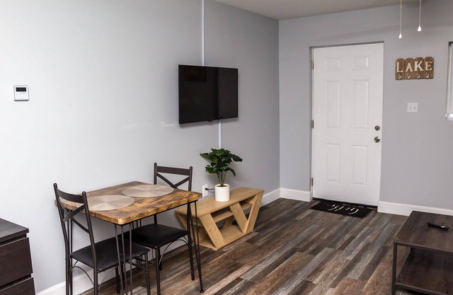 Your cosy getaway to PickWick Lake: Coleman Park studios