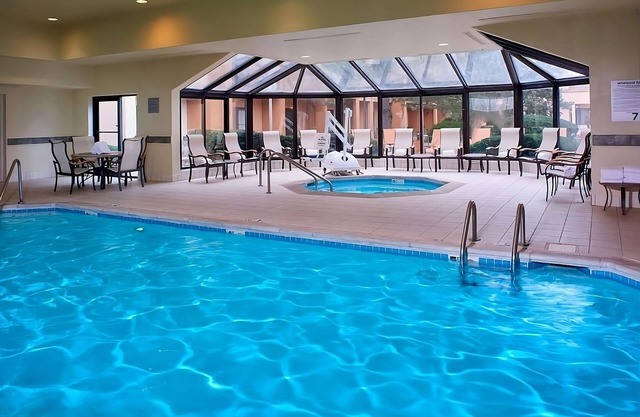 Your Home Away From Home! Pet-Friendly Unit! W/Airport Shuttle Service!