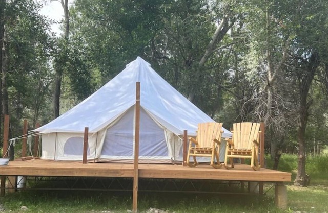 Yurt on Rock Creek in Joliet, Montana
