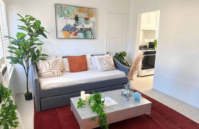 Zen Stay near Disney & LA