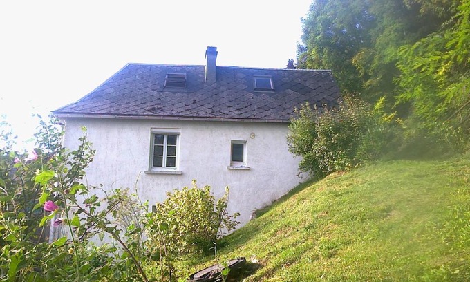Cormeilles House | À flanc de colline