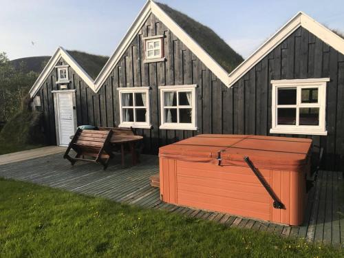 Veidilundur House | Þingvellir Golden Circle Cottage