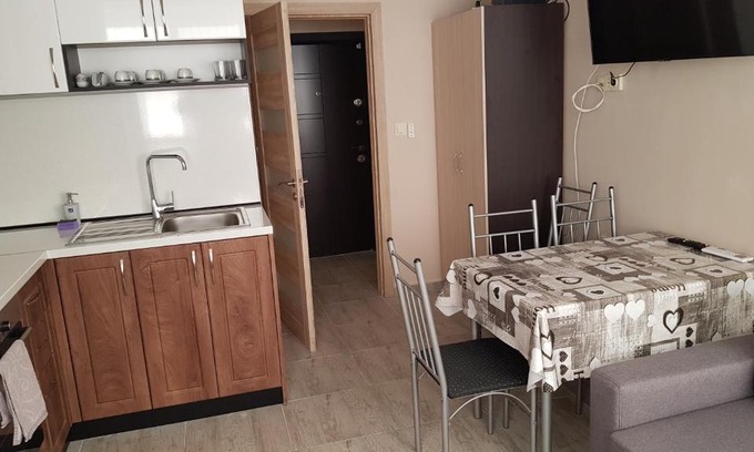 Ruse Apartment | Апартамент за гости Ива