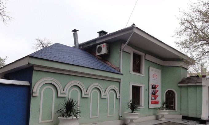 Shymkent House | Вилла в городском парке