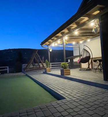 Polyanytsya House | Приватна садиба Соломія