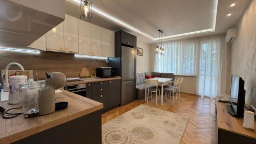 Veliko Tarnovo Apartment | Просторен Апартамент Захариеви