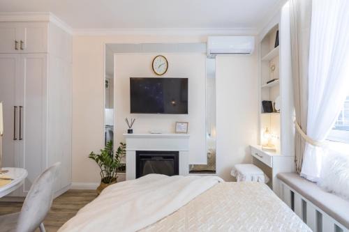Solomjanskyj Apartment | Райский уголок с камином в Соломенском районе Киева