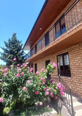 Issyk-Kul Region House | У Эльмиры