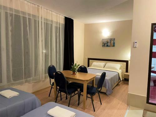 Svishtov Hostel | Хотел Дунав