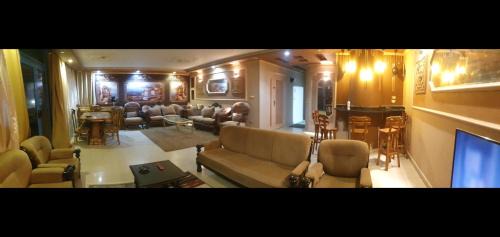 Shurtah al-Dakhlah Apartment | المندرة بحري بجوار كافية دوار جحا