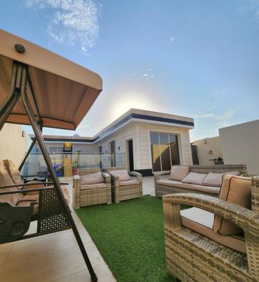 Al Kura Ski Chalet | شاليهات لازورد