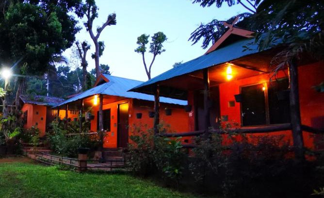 Mok Cham Pae Apartment | บ้านดินโฮมสเตย์ ปางอุ๋ง