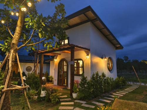 Nakhon Phanom House | อุ่นไอนา โฮมสเตย์ ณ นครพนม Aun-i-na Homestay Nakhonphanom