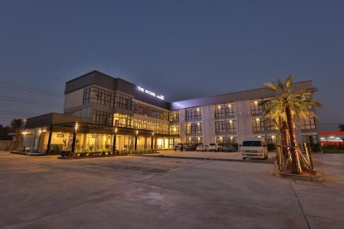 Yasothon Hotel | โรงแรม เดอะโมเดล การ์เด้น