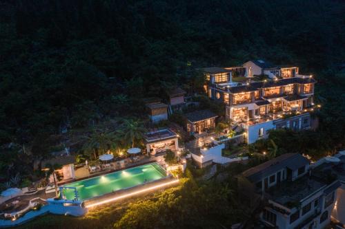Mofenglin Hotel | 兴义市田景宜色客栈