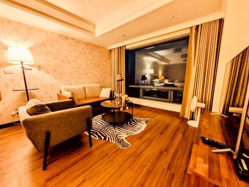 West District Apartment | 台中自由行