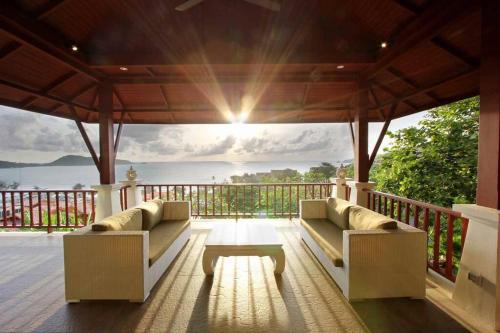 Patong Villa | 壮丽震撼的巴东海景豪华五卧室别墅