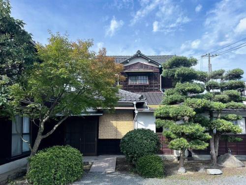 Uno Apartment | 日々の宿しののめ101 宇野駅から車で5分 直島へ 最大8名様 古民家