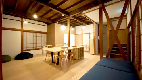 Inatori House | 湊庵錆御納戸-so-an sabionand-