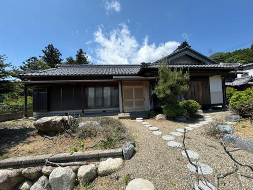 Sekigahara-cho Apartment | 関ケ原の広々貸切古民家,自然豊か,周辺見所満載,駐車場3台有