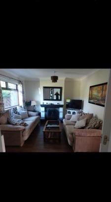 Lusk Apartment | 0ne bed house on private road