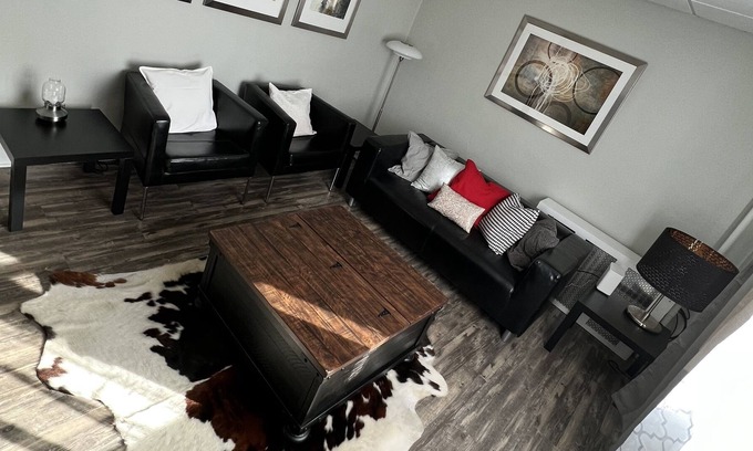 Old Forge House | 1/1 Main Floor House 5min. from Airport and Skiing Resort w/Peloton & Treadmill!