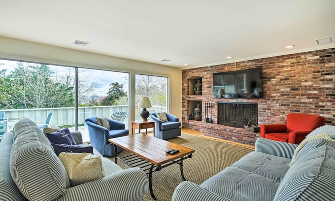 Hyannis Port House | 1/2 Mi to Beach: Hyannis Port Gem w/BBQ & Views