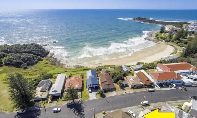 Yamba Apartment | 1/5 Pilot Street, Yamba