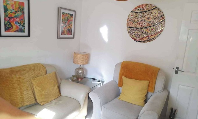 Peacehaven Apartment | 1-Bed Seaside Retreat - Sleeps 2, Parking & Garden