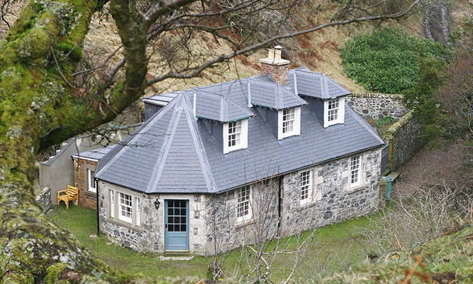 Kirkmichael Cottage | 1 bedroom accommodation in Dalmellington, near Ayr