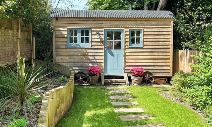 Steyning Cottage | 1 bedroom accommodation in Steyning