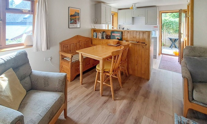 Knighton Cottage | 1 bedroom accommodation in Llanfair Waterdine, near Knighton