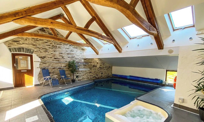 Whitland Cottage | 1 bedroom accommodation in Llanglydwen, near Narberth