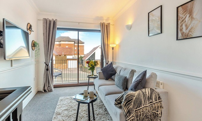 Rhyl Cottage | 1 bedroom accommodation in Rhyl