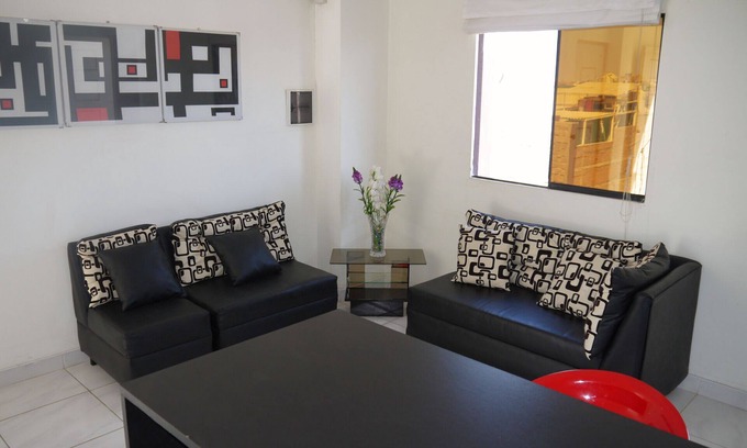 Chiclayo Apartment | 1 Bedroom apartment in a gated neighborhood, 24/7 watchmen + rooftop