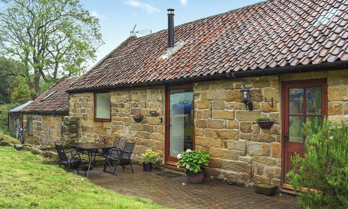 Carlton-in-Cleveland Cottage | 1 bedroom accommodation in Stokesley, near Danby