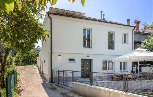Sarsoni House | 1 Bedroom Nice Home In Lukezi