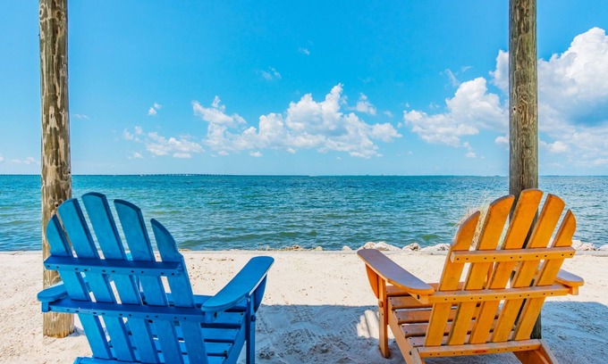 Tampa Apartment | 1 Bedroom, Sleeps 4, Waterfront Balcony, Full Kitchen, Pool, A.C., Smart TV